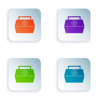 Beyaz arkaplanda izole edilmiş renkli ilk yardım çantası simgesi. Haçlı sağlık kutusu. Acil durumlar için tıbbi ekipman. Sağlık sigortası konsepti. Kare düğmelere renkli simgeleri yerleştir. Vektör İllüstrasyonu