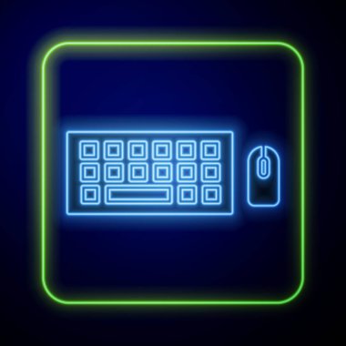 Parlayan neon bilgisayar klavyesi ve fare simgesi mavi arkaplanda izole edildi. Bilgisayar bileşeni işareti. Vektör İllüstrasyonu