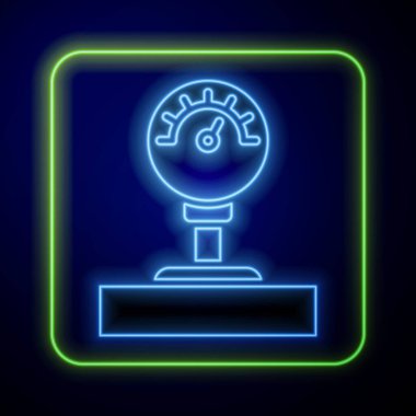 Parlayan neon ölçeği simgesi mavi arkaplanda izole edildi. Memnuniyet, sıcaklık, manometre, risk, değerlendirme, performans, hız taktik ölçer. Vektör İllüstrasyonu