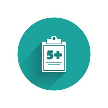 Beyaz Test veya sınav kağıdı simgesi uzun gölgeli izole edilmiş. Sınav kağıdı, sınav ya da araştırma konsepti. Yeşil daire düğmesi. Vektör İllüstrasyonu