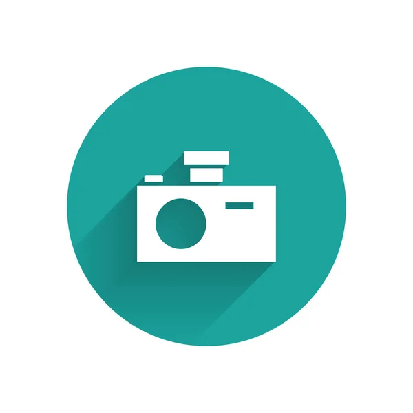 Белый Значок Фотоаппарата Изолирован Длинной Тенью Значок Фотокамеры Кнопка Зеленого — стоковый вектор