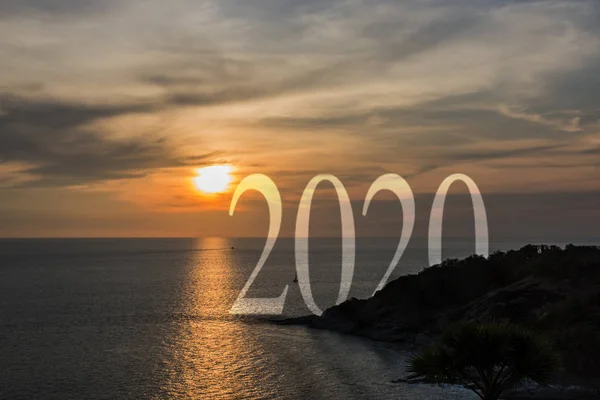 Concept text 2020 alba o tramonto sull'oceano . — Foto Stock