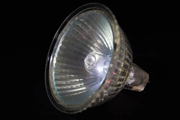 Yansıtıcısı olan halojen lamba 12V / 20W