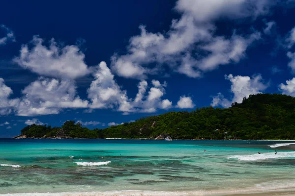 Tourists Spending Time Beautiful Beach Baie Lazare Beach Mahe Island — Stock Photo, Image