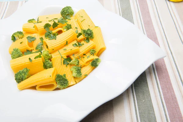 Pasta macaroni with broccoli — Stock Photo, Image