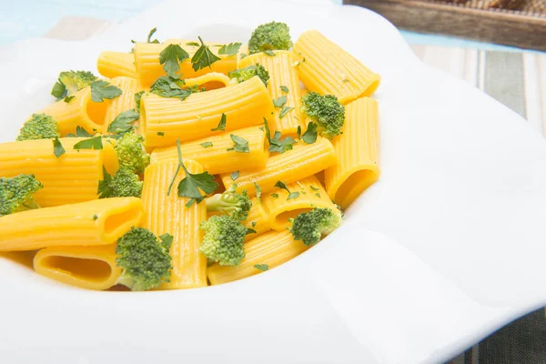 Pasta macaroni with broccoli — Stock Photo, Image