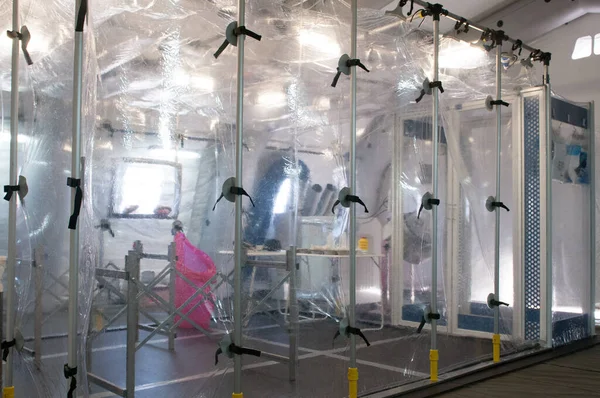 Rumah Sakit Portabel Untuk Alarm Ebola Nuklir Atau Virus — Stok Foto