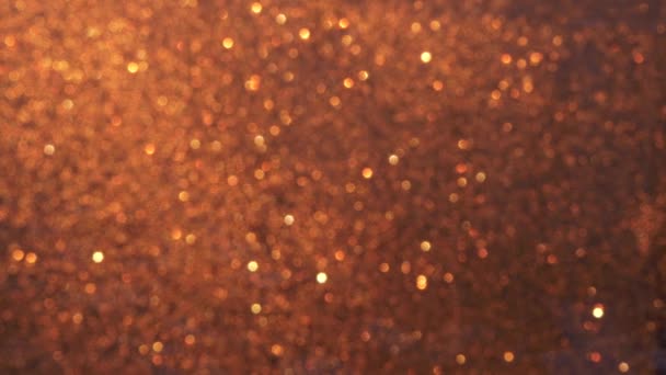 Vackra oskärpa Bokeh på Frosty fönster glittrande i Golden Rising Sun — Stockvideo