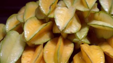 Markette Olgun Carambola Meyveleri