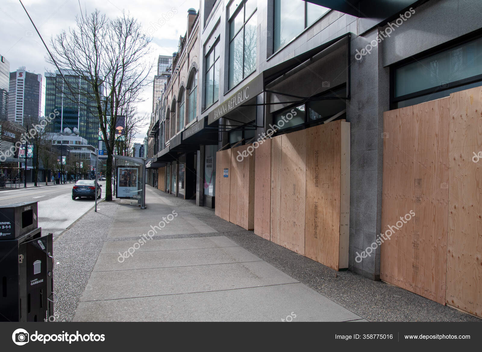 Stores Downtown Vancouver Boarded Prevent Break Ins While Closed
