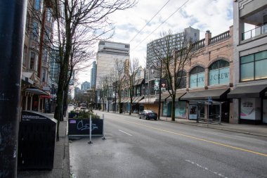 Vancouver 'ın normalde hareketli olan merkezi, Covid-19 yüzünden neredeyse boş. 29 Mart 2020 Pazar MÖ Kanada