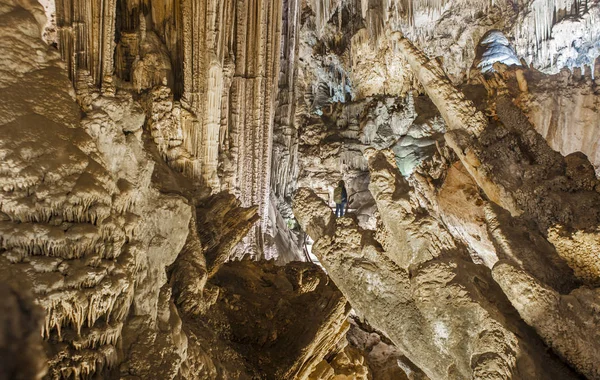 Unidentified visitor at Magnificent Nerja Caves, Spain — Stock Photo, Image