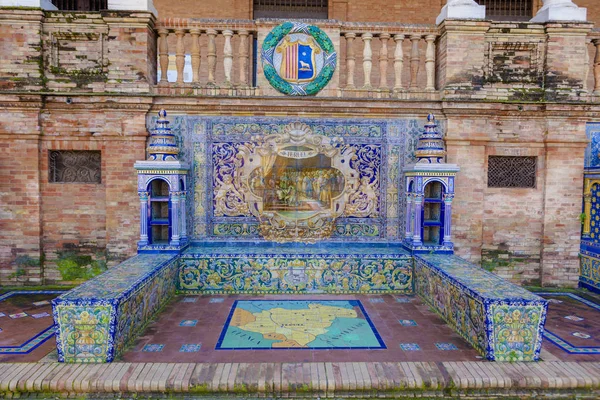 Teruel ilinde, Glazed Bank İspanya Meydanı, Seville döşer.