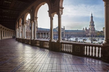 İspanya kare, Plaza de Espana, Seville, İspanya. Sundurma görüntülemek