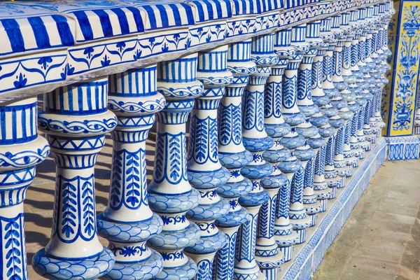 seramik korkuluk, Plaza de Espana, Sevilla, İspanya