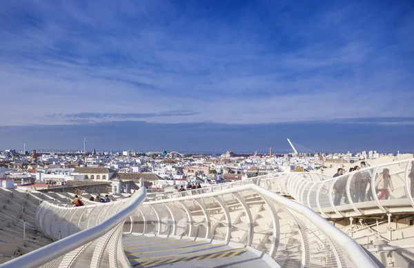 Pasarela de techo para peatones en Metropol Parasol, Sevilla, Sp —  Fotos de Stock