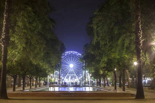 Pariserhjul på jul i Sevilla, Spanien — Stockfoto