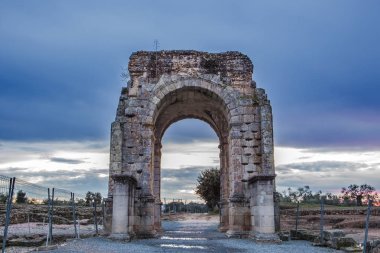 Roma kemer Caparra alacakaranlıkta, Caceres, İspanya