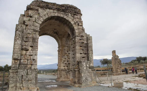 Visitatori del sito romano di Caparra, Ceceres, Spagna — Foto Stock