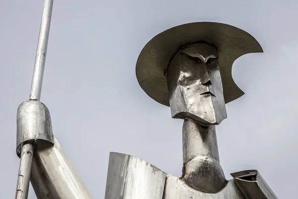 Don Quijote stål skulptur, Plasencia, Spanien — Stockfoto