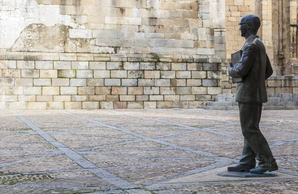 Estatua de Manuel Garcia Matos, Plasencia, España —  Fotos de Stock