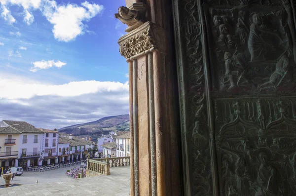 Η Βασιλική της πόλης, Caceres, Ισπανία — Φωτογραφία Αρχείου