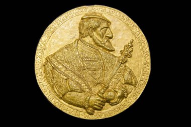 Charles V altın madalya