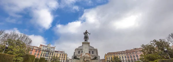 Vista panorámica de la Plaza de Oriente, Madrid, España — Foto de Stock