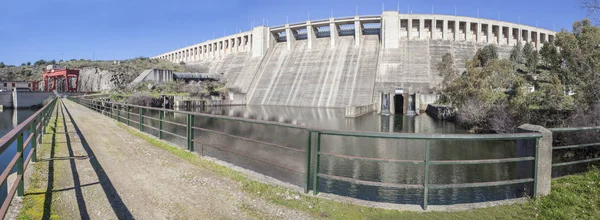 Gabriel y Galan reservoir, Caceres, Spanje — Stockfoto