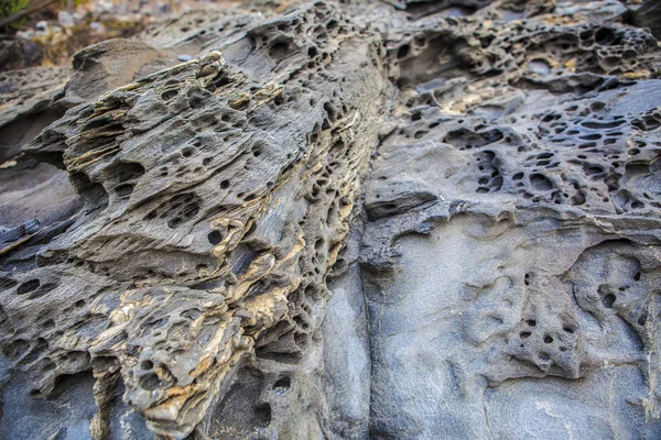 Caliza erosionada en la costa mediterránea — Foto de Stock