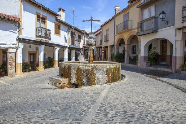 과달루페 오래 된 도시, 스페인에서 3 개의 제트기 샘 — 스톡 사진