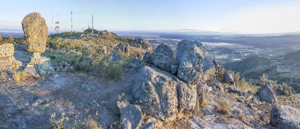 Pierre mobile de Montanchez Panoramique, Estrémadure, Espagne — Photo