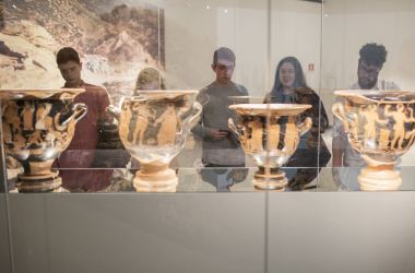 Gençler ziyaret antik kültür Müzesi, İspanya