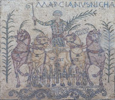 Marcinaus, Merida, İspanya zafer Quadrigası Charioteer adlı