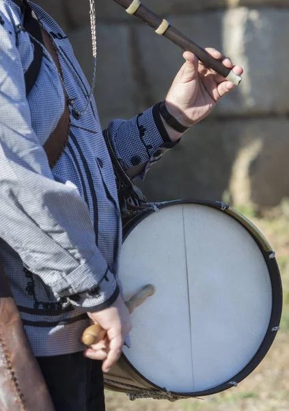 Hagyományos fuvolás és a dobos, az Észak-Extremadura — Stock Fotó