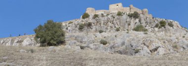 Kalenin Belmez, İspanya'nın dik bir merdiven tırmanma ziyaretçi