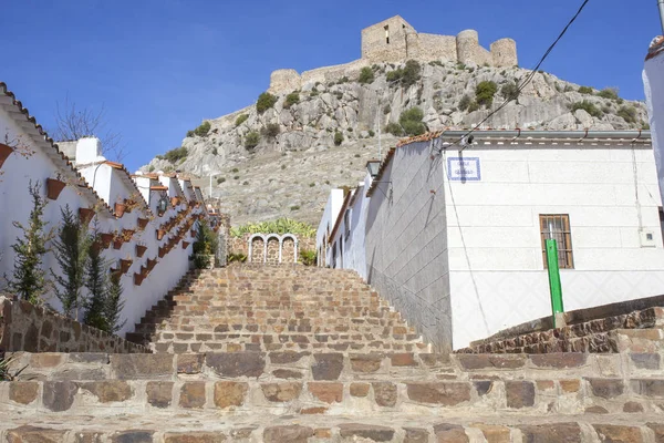 Rocky Hill Castle dari kota Belmez, Cordoba, Spanyol — Stok Foto