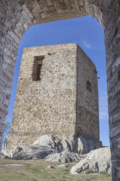 Castle of Belmez Tower av hyllning, Cordoba, Spanien — Stockfoto