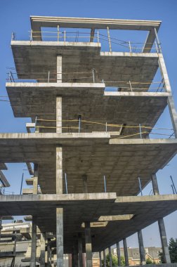 İnşaat alanında, yeni bir daire bina