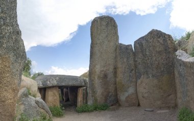 Dolmen Lacara, cenaze odası, İspanya