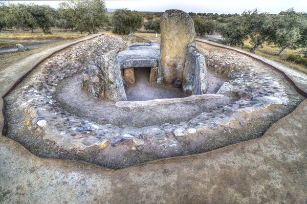 Dolmen Lacara, największy megalityczny pochówek w Estremadurze, — Zdjęcie stockowe