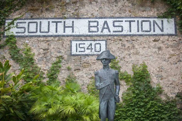 Life-size, bronze statue of Lord Nelson, South Bastion, Gibralta — Stock Photo, Image