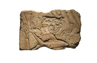 Akhenaton Aton 'a çiçek sunuyor.
