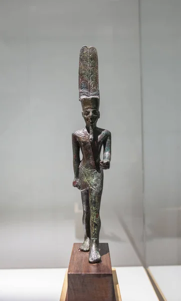 Statuette of Egyptian God Amun of bronze. Late Period 715 BC — Stock Photo, Image