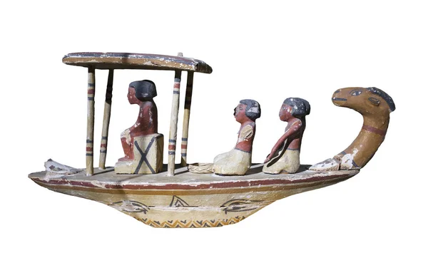 Egyptische roeiboot met servers — Stockfoto