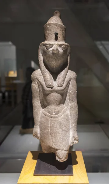 Horus-Statue als Falke — Stockfoto