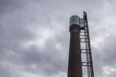 Dublin, İrlanda - 20 Şubat 2020: Smithfield bacası Jeneratör Hostel, Dublin, İrlanda 'ya bağlı