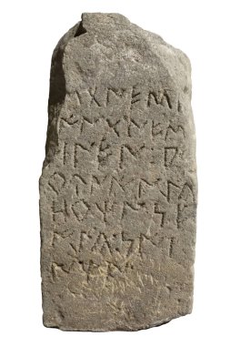 Stela, İber yazıtları taşıyor. İber Kültürü, 2. B.C. Katalan Arkeoloji Müzesi, Barselona, İspanya