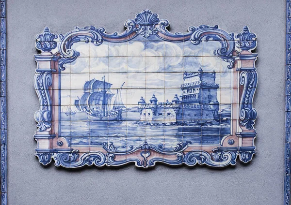 Lisboa Portugal Marzo 2020 Muralla Azulejos Que Representa Torre Belem — Foto de Stock