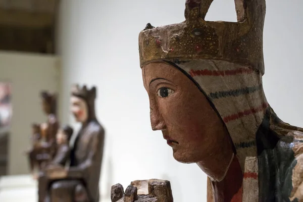 Barcelona Spanien Dezember 2019 Mittelalterliche Madonnen Aus Holz Nationalen Kunstmuseum — Stockfoto